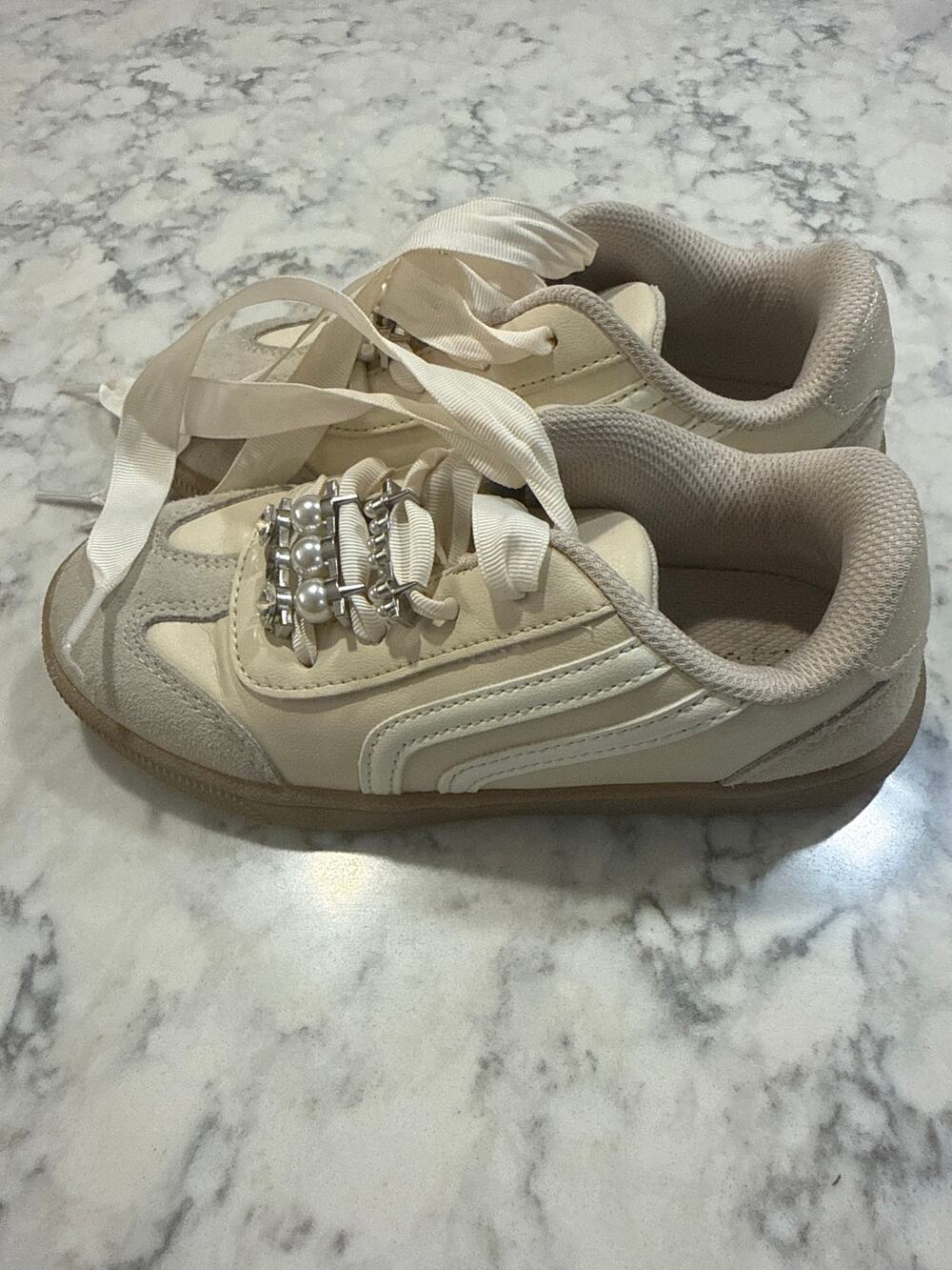 Cat & Jack Girls Cream White Sneakers Ribbon Laces Rhinestone Size 13